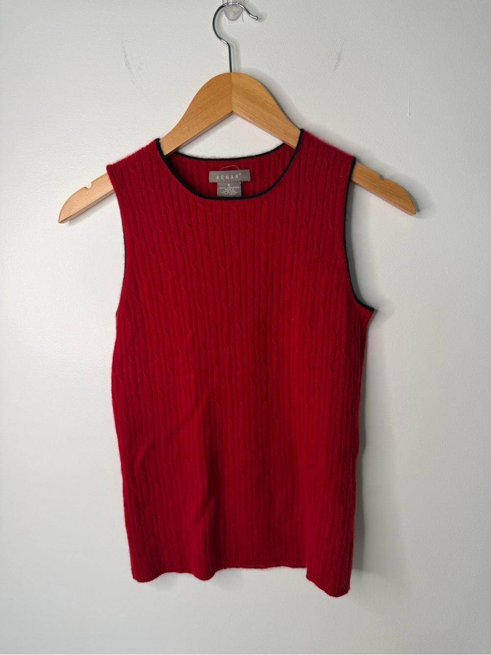 Kenar 100% Cashmere Red Cable Knit Sleeveless Sweater Tank Black Trim Small